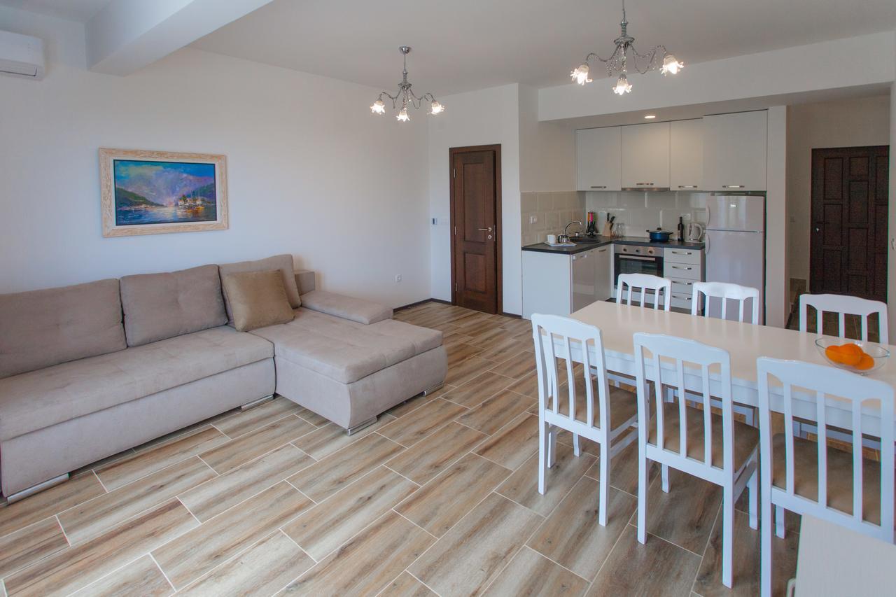 Ferienwohnung Rosmarino Sveti Stefan Exterior foto
