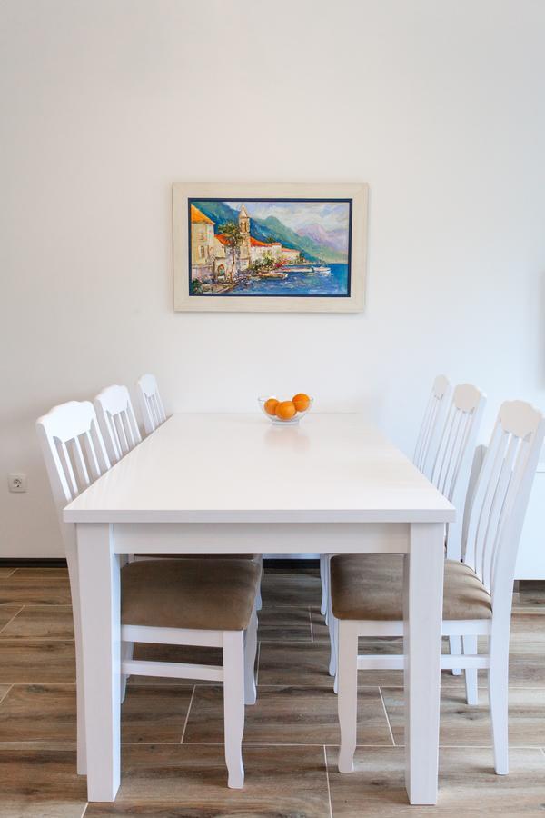 Ferienwohnung Rosmarino Sveti Stefan Exterior foto