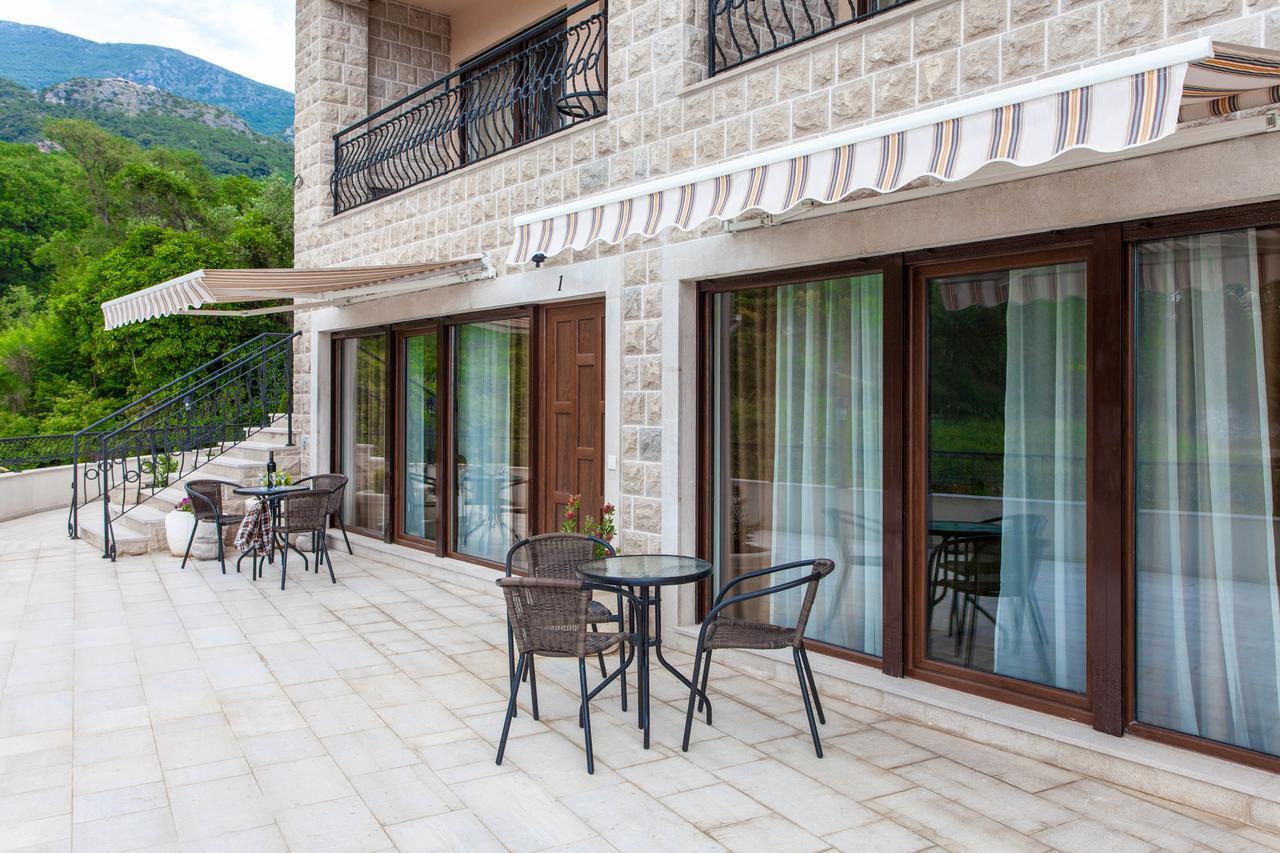 Ferienwohnung Rosmarino Sveti Stefan Exterior foto
