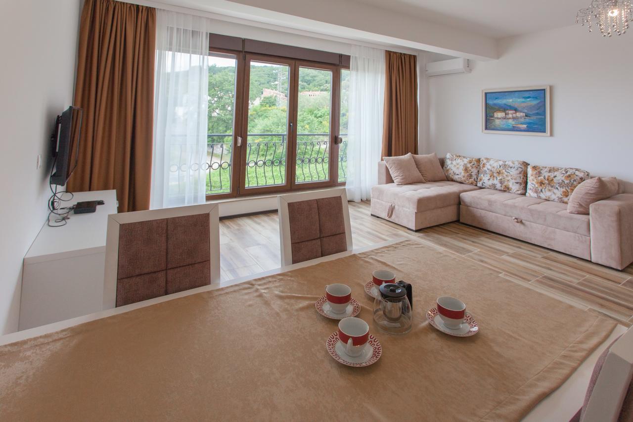 Ferienwohnung Rosmarino Sveti Stefan Exterior foto