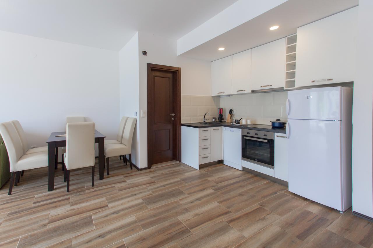 Ferienwohnung Rosmarino Sveti Stefan Exterior foto