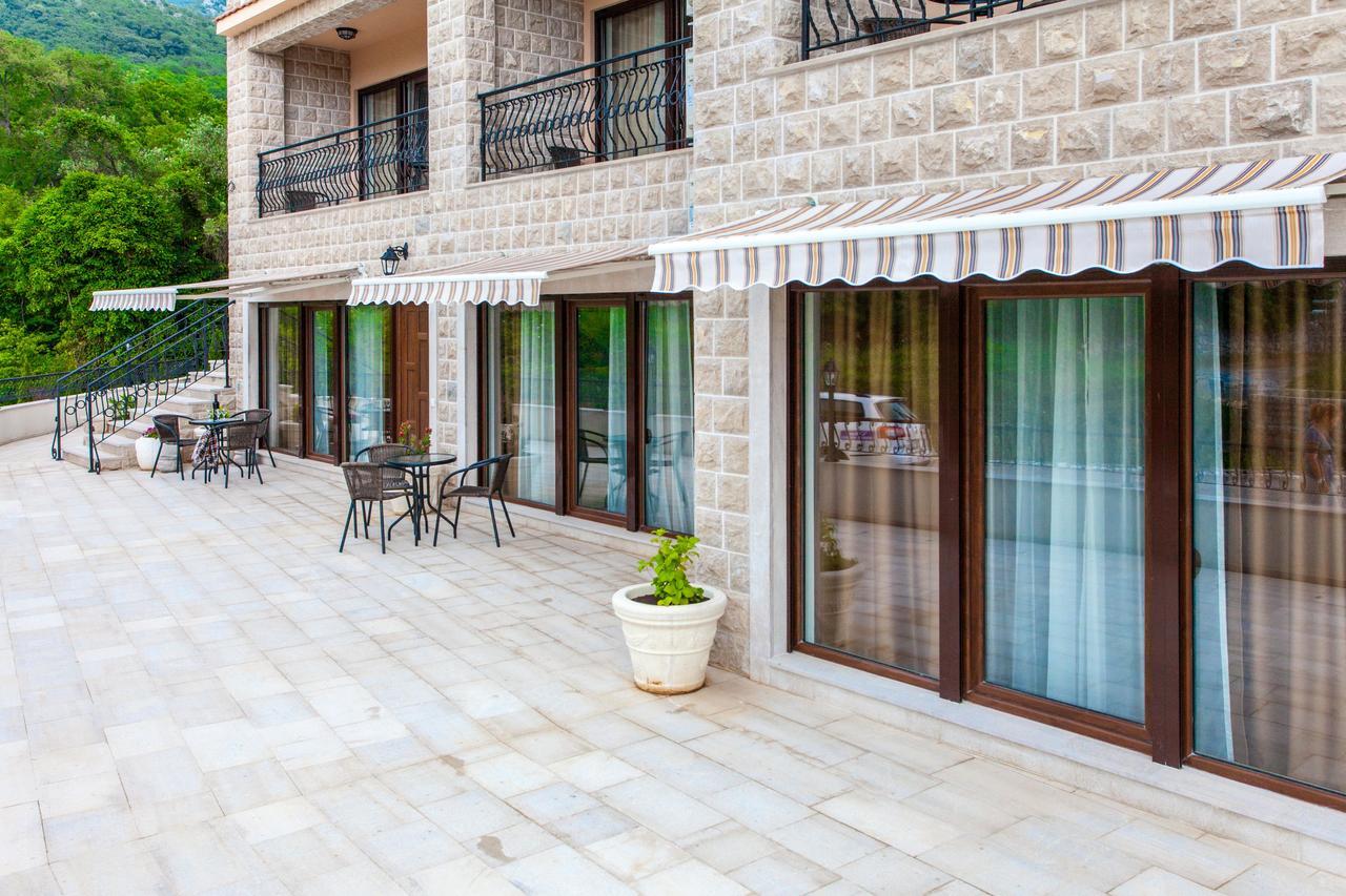 Ferienwohnung Rosmarino Sveti Stefan Exterior foto
