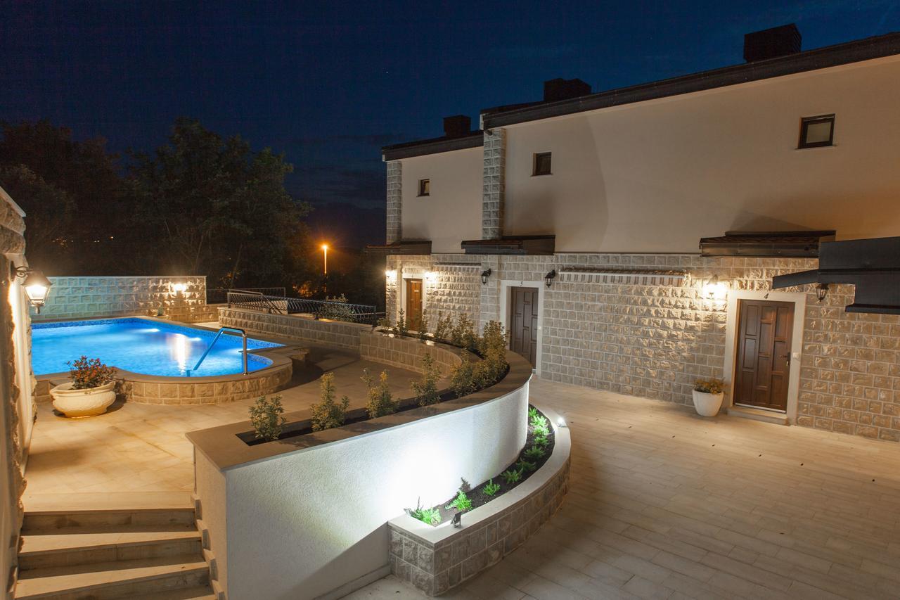 Ferienwohnung Rosmarino Sveti Stefan Exterior foto