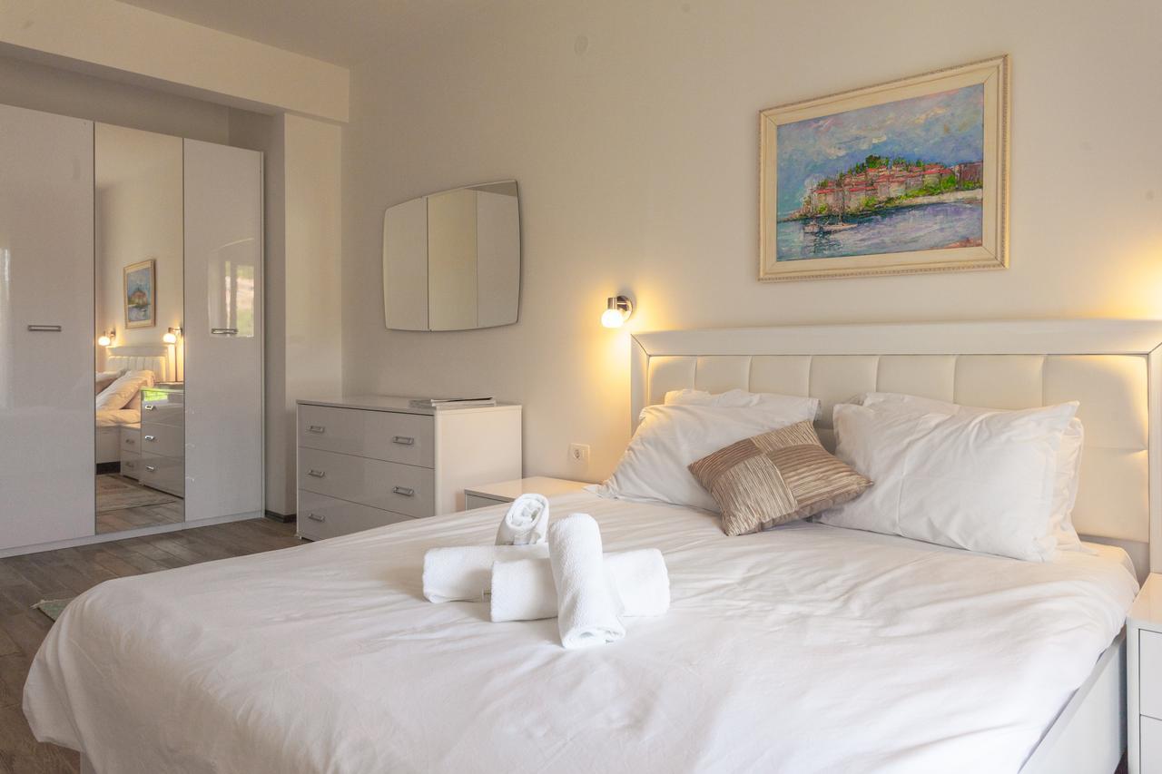 Ferienwohnung Rosmarino Sveti Stefan Exterior foto