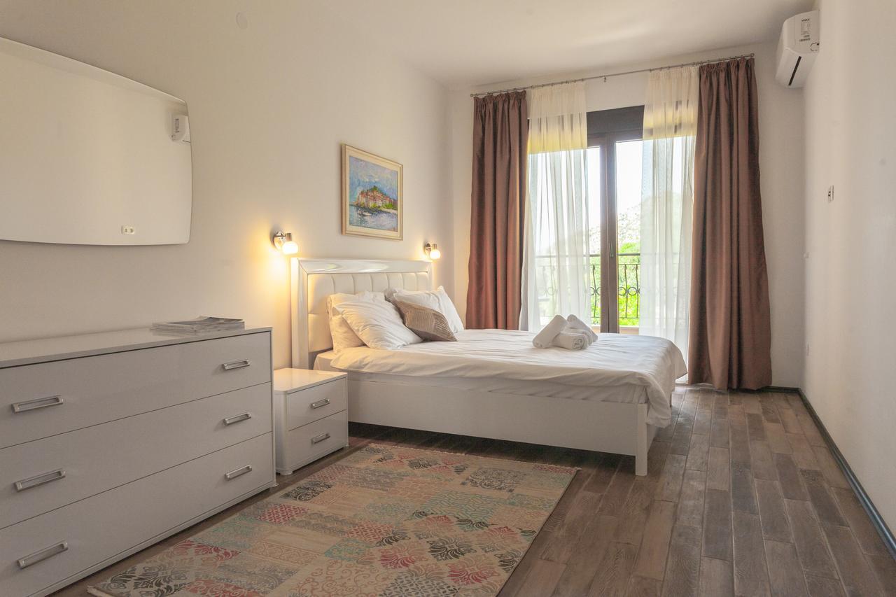Ferienwohnung Rosmarino Sveti Stefan Exterior foto